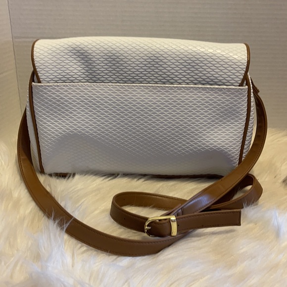 CRAZY HORSE CROSSBODY BAG - Picture 3 of 10